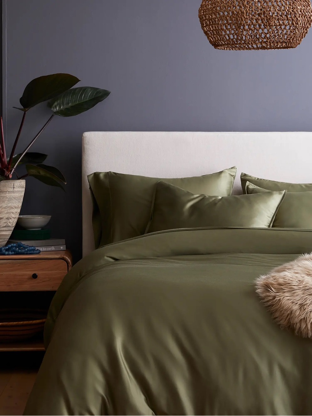 NEW Quince Queen OLIVE Bamboo Duvet Cover Set $134 I am INCLUDING shams!  Last 1